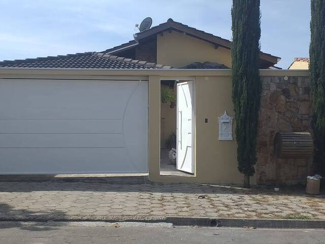 Casa para Venda em Atibaia - 2