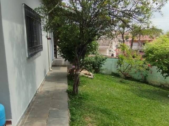 Casa para Venda em Atibaia - 4
