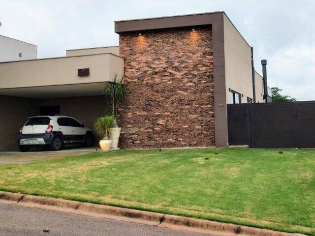 Venda em Condominio Terras de Santa Cruz - Bragança Paulista