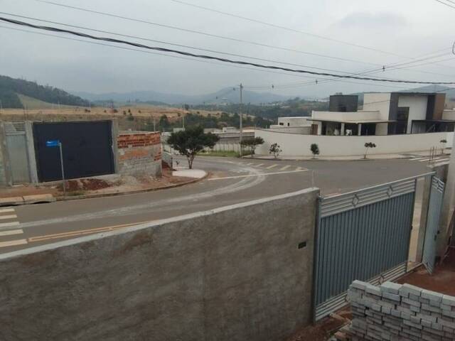 Terreno para Venda em Atibaia - 5